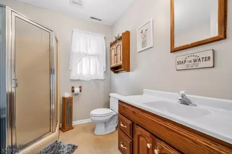 75 Bergen Ave, Wanaque Boro, NJ 07420 photo 34