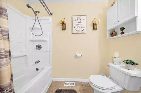 75 Bergen Ave, Wanaque Boro, NJ 07420 photo 19