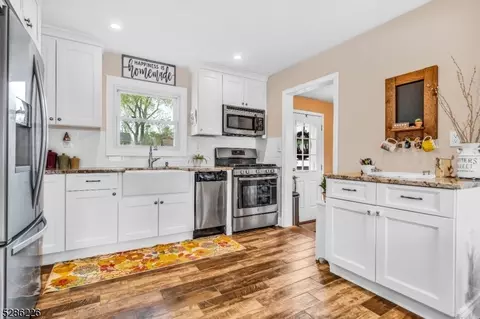 75 Bergen Ave, Wanaque Boro, NJ 07420 photo 13