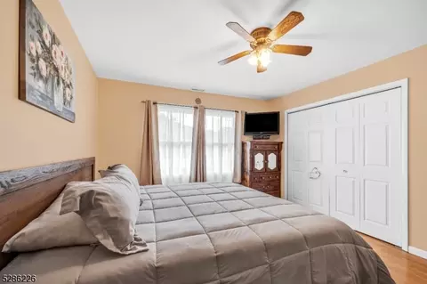 75 Bergen Ave, Wanaque Boro, NJ 07420 photo 23