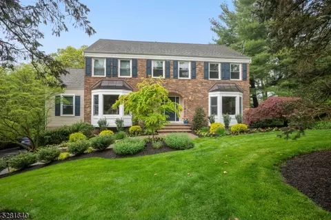 19 Margaretta Rd, Boonton, NJ 07005
