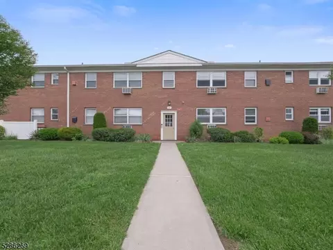 34 Knox Ter #1B, Wayne, NJ 07470