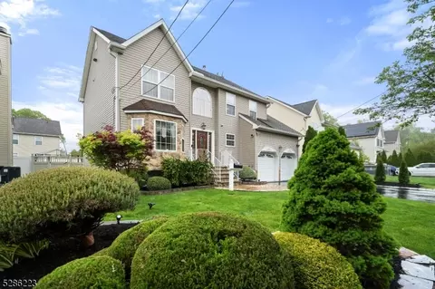 35 N Grant Ave, Woodbridge Twp, NJ 07067