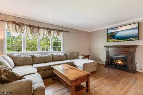 8 Nathan Way, Wayne, NJ 07470 photo 9