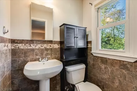 8 Nathan Way, Wayne, NJ 07470 photo 18