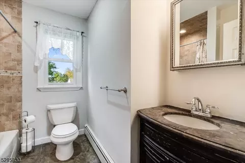 8 Nathan Way, Wayne, NJ 07470 photo 20