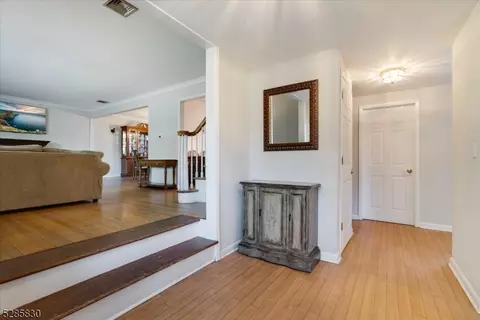 8 Nathan Way, Wayne, NJ 07470 photo 7
