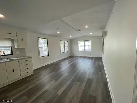 4 2nd St, Wayne, NJ 07470 photo 6