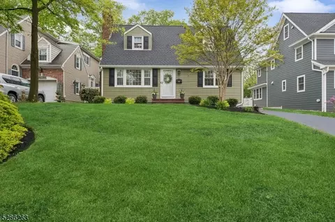 831 Harding St, Westfield, NJ 07090