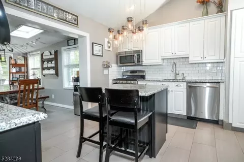 12 Marlo Rd, Wayne, NJ 07470 photo 12