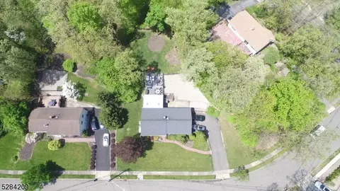 12 Marlo Rd, Wayne, NJ 07470 photo 5