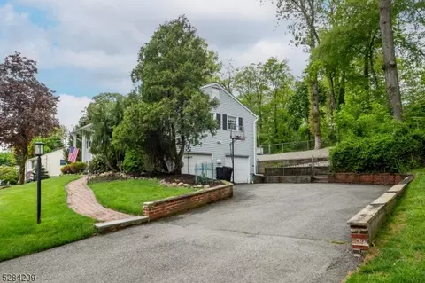 12 Marlo Rd, Wayne, NJ 07470 photo 3