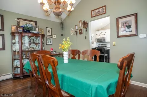 12 Marlo Rd, Wayne, NJ 07470 photo 10