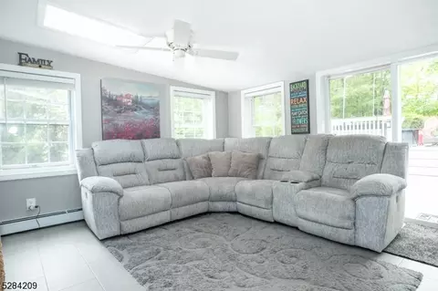 12 Marlo Rd, Wayne, NJ 07470 photo 17