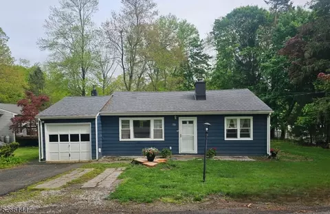 116 Overlook Rd, Newton, NJ 07860