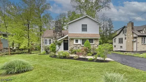 6 Sunset Ter, Wayne, NJ 07470