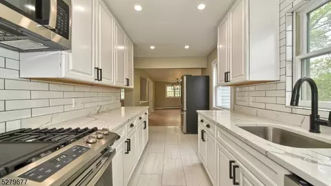 6 Sunset Ter, Wayne, NJ 07470 photo 10