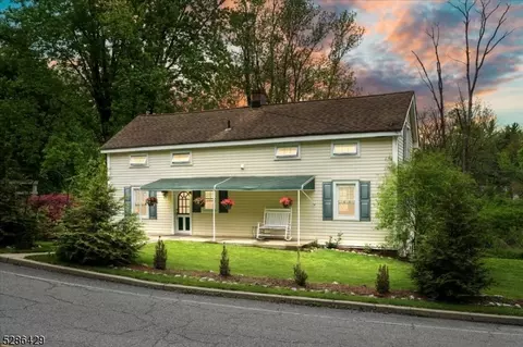 106 Kennedy Ave, Ogdensburg, NJ 07439