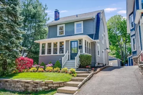 2 Wildwood Ter, Glen Ridge, NJ 07028