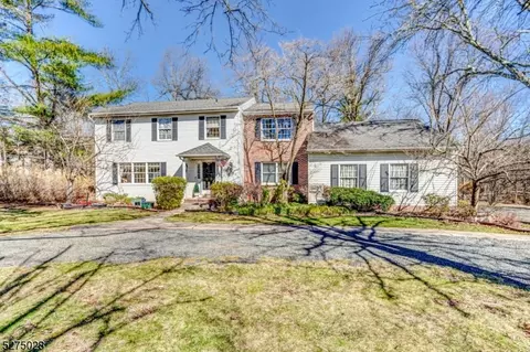 463 Garretson Rd, Bridgewater, NJ 08807