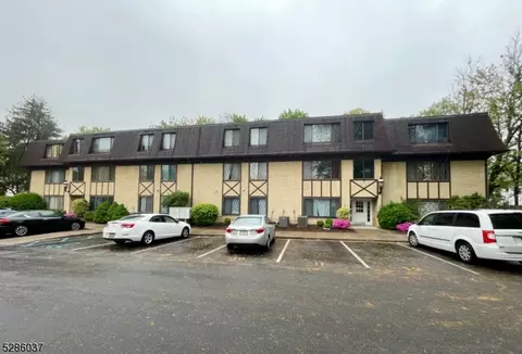 192 Burnett Ave #13, Maplewood, NJ 07040