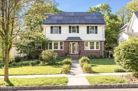 57 Franklin Pl, Montclair, NJ 07042