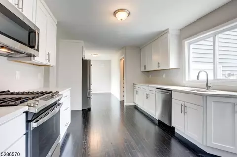 1091 Kenyon Ave, Plainfield, NJ 07060 photo 10