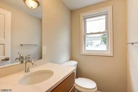 1091 Kenyon Ave, Plainfield, NJ 07060 photo 17