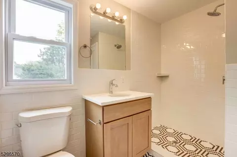 1091 Kenyon Ave, Plainfield, NJ 07060 photo 13