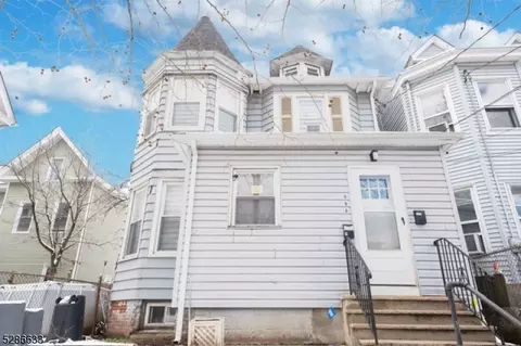 658 E 28th St, Paterson, NJ 07504