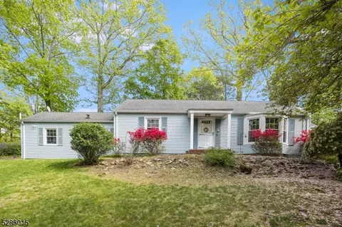 48 Hillcrest Ave, Morristown, NJ 07960