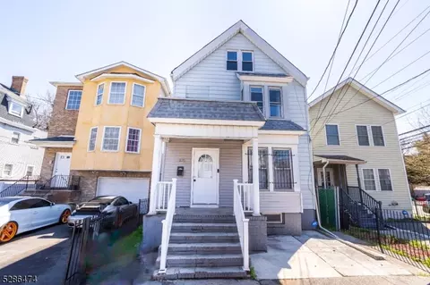 272 S 6th St, Newark, NJ 07103