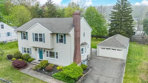 152 Quaker Church Rd, Randolph, NJ 07869