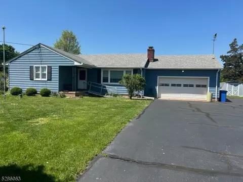 67 Junction Rd, Flemington, NJ 08822