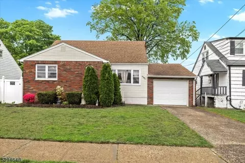 251 Evans Pl, Saddle Brook, NJ 07663