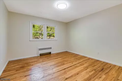 657 Indian Rd, Wayne, NJ 07470 photo 12