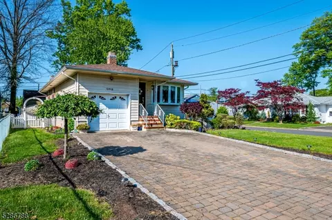 1 Clark St, Woodbridge Twp, NJ 08830