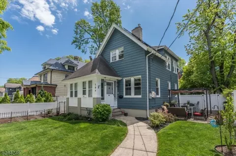 504 E 3rd Ave, Roselle, NJ 07203