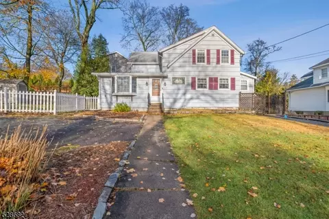 305 Erie Ave, Midland Park, NJ 07432