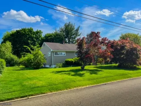624 Youngs Rd, Phillipsburg, NJ 08865