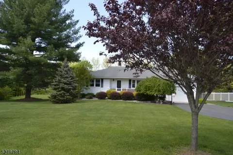 12 Claremont Dr, Hillsborough, NJ 08844