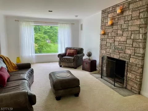31 Deforest Ave, North Plainfield, NJ 07060 photo 4