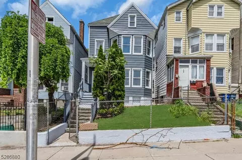 127 Park Ave, Newark, NJ 07104