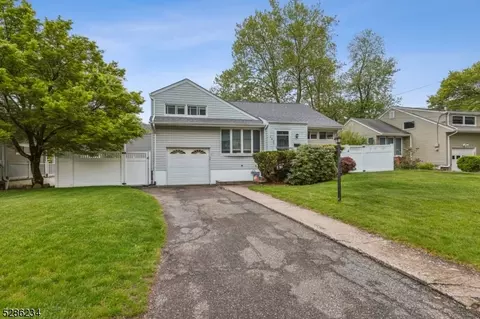 293 Fairview Ave, Cedar Grove, NJ 07009