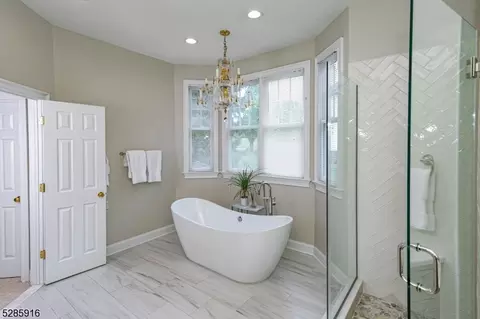 8 Sandpiper Ct, Montgomery, NJ 08558 photo 22