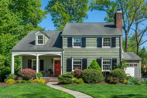 58 Francisco Ave, West Caldwell, NJ 07006