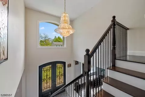 8 Firethorn Dr, Edison, NJ 08820 photo 30