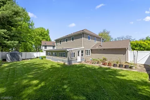 8 Firethorn Dr, Edison, NJ 08820 photo 33