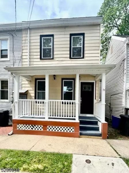 13 West St, Bordentown, NJ 08505