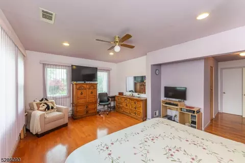 36 Highview Dr, Clifton, NJ 07013 photo 13